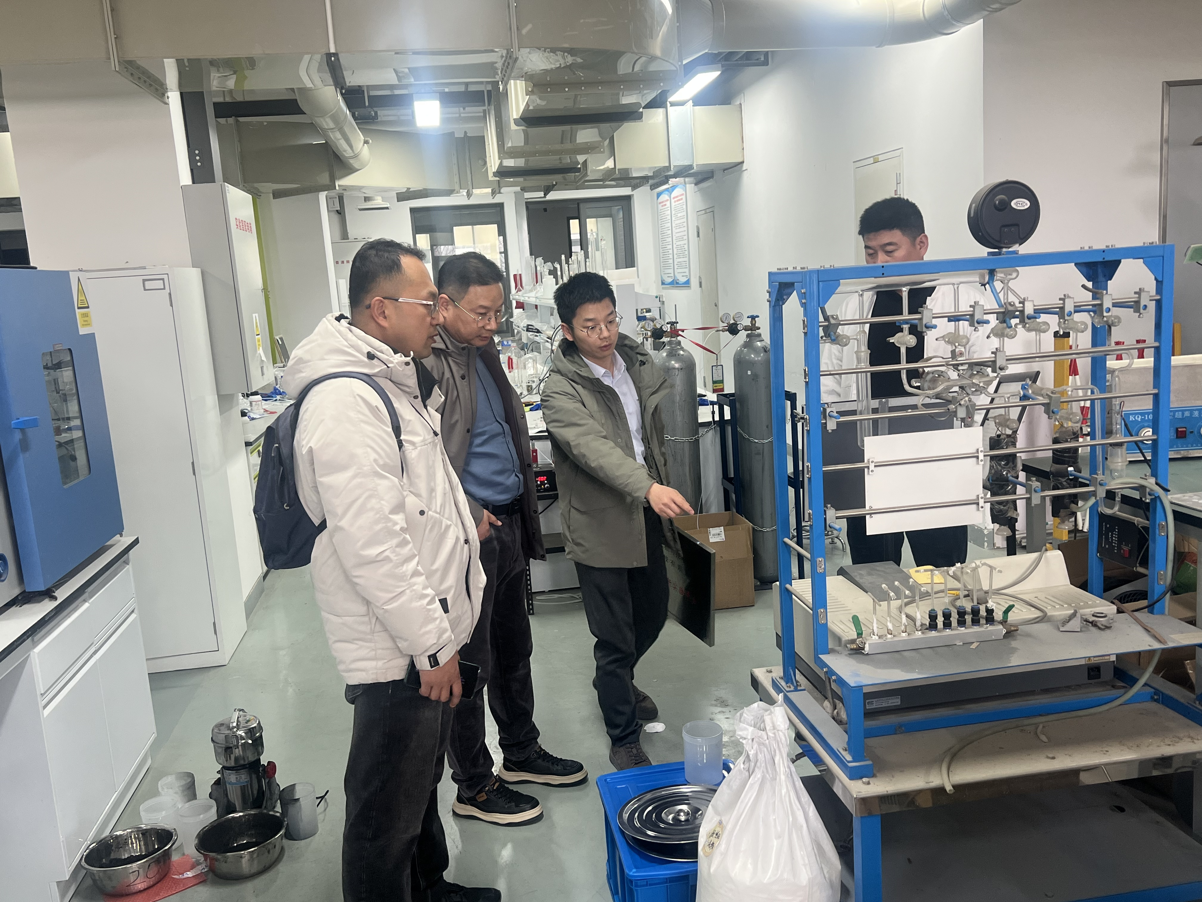 西安yy易游网页入口官网与西安交通大学共推可持续能源催化创新实验平台建设